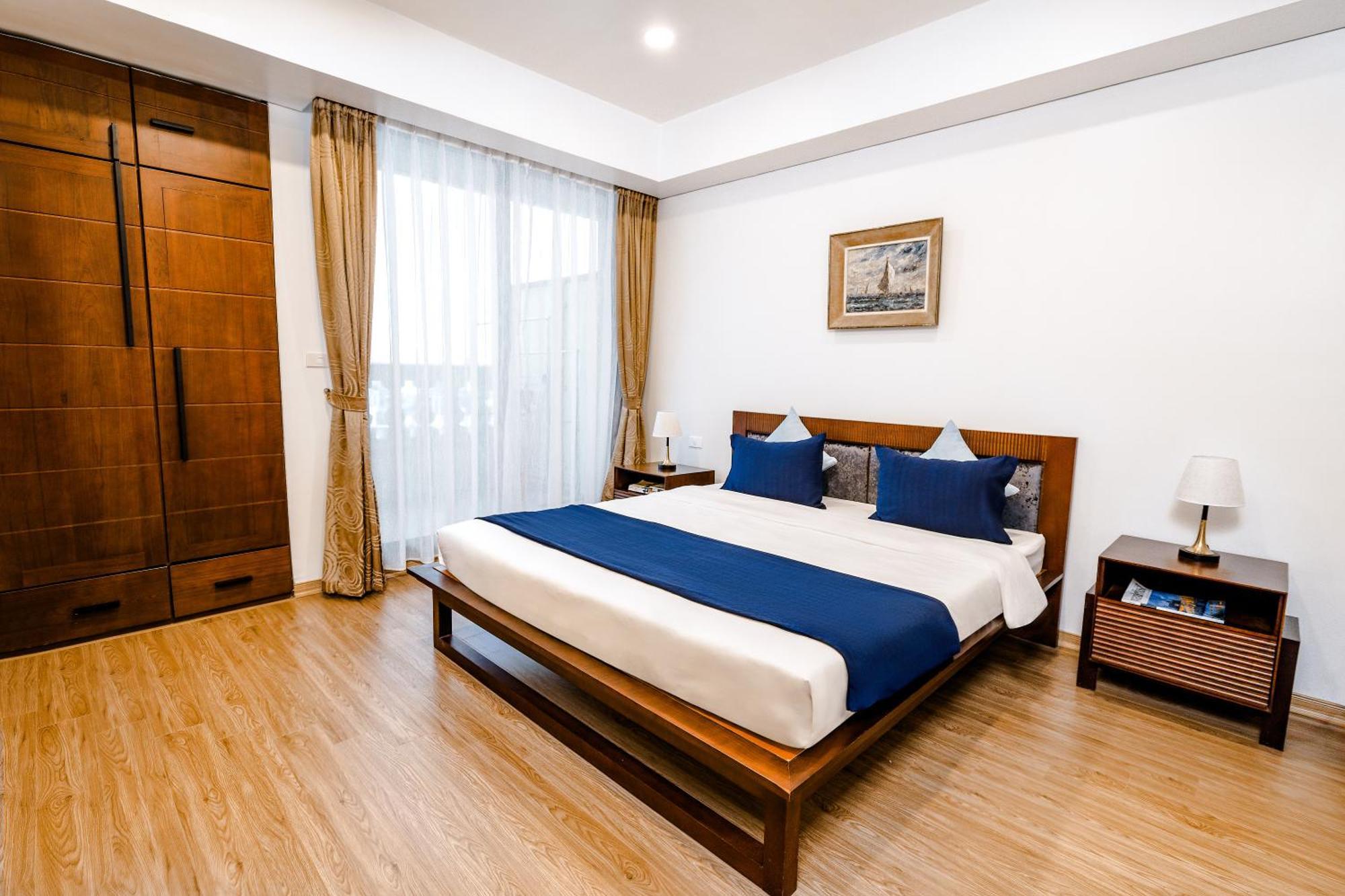 Wecozy Pacific - Spacious Apartment, Train Station Side Hanoi